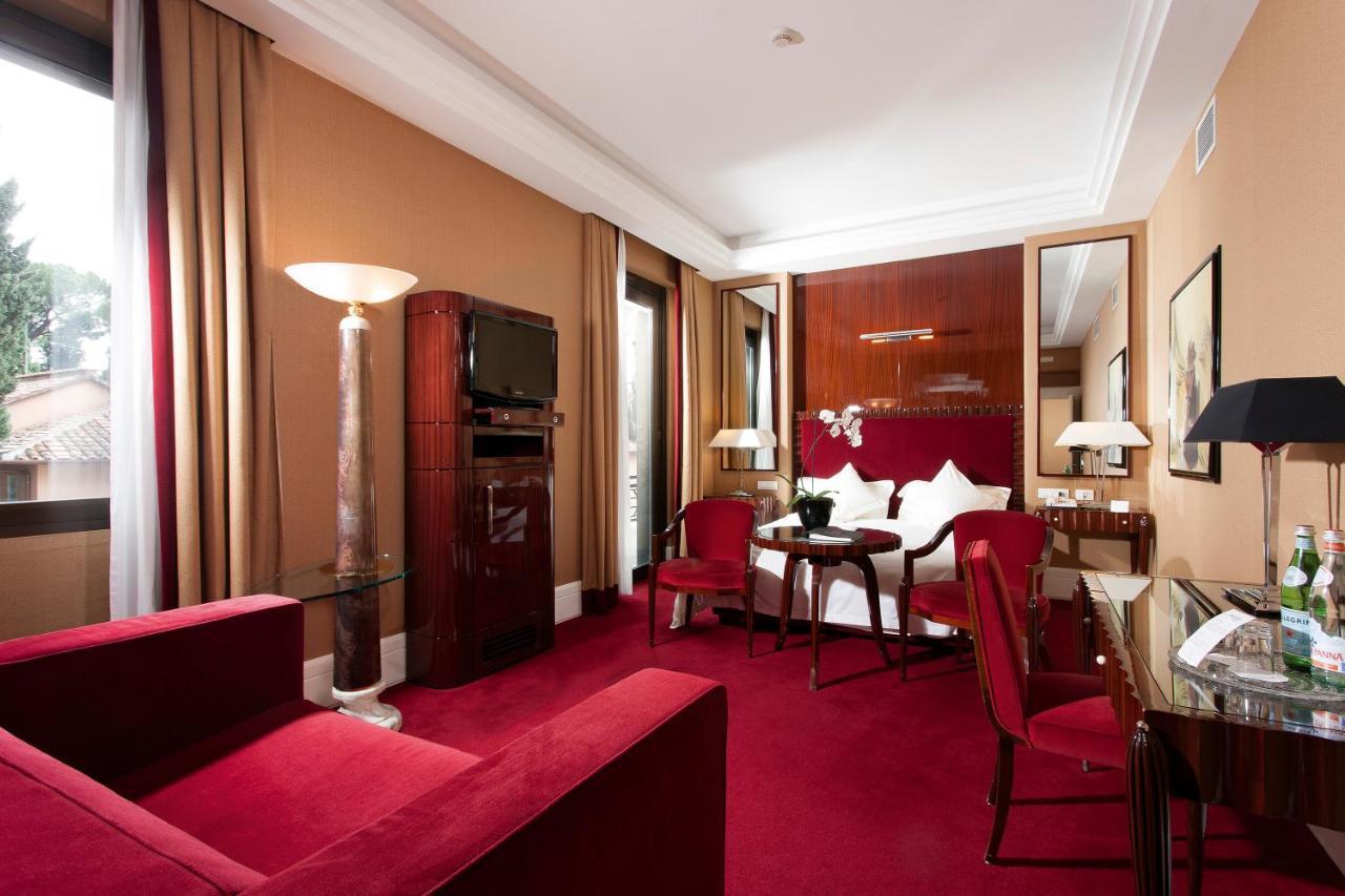 Lord Byron - Small Luxury Of The World Roma