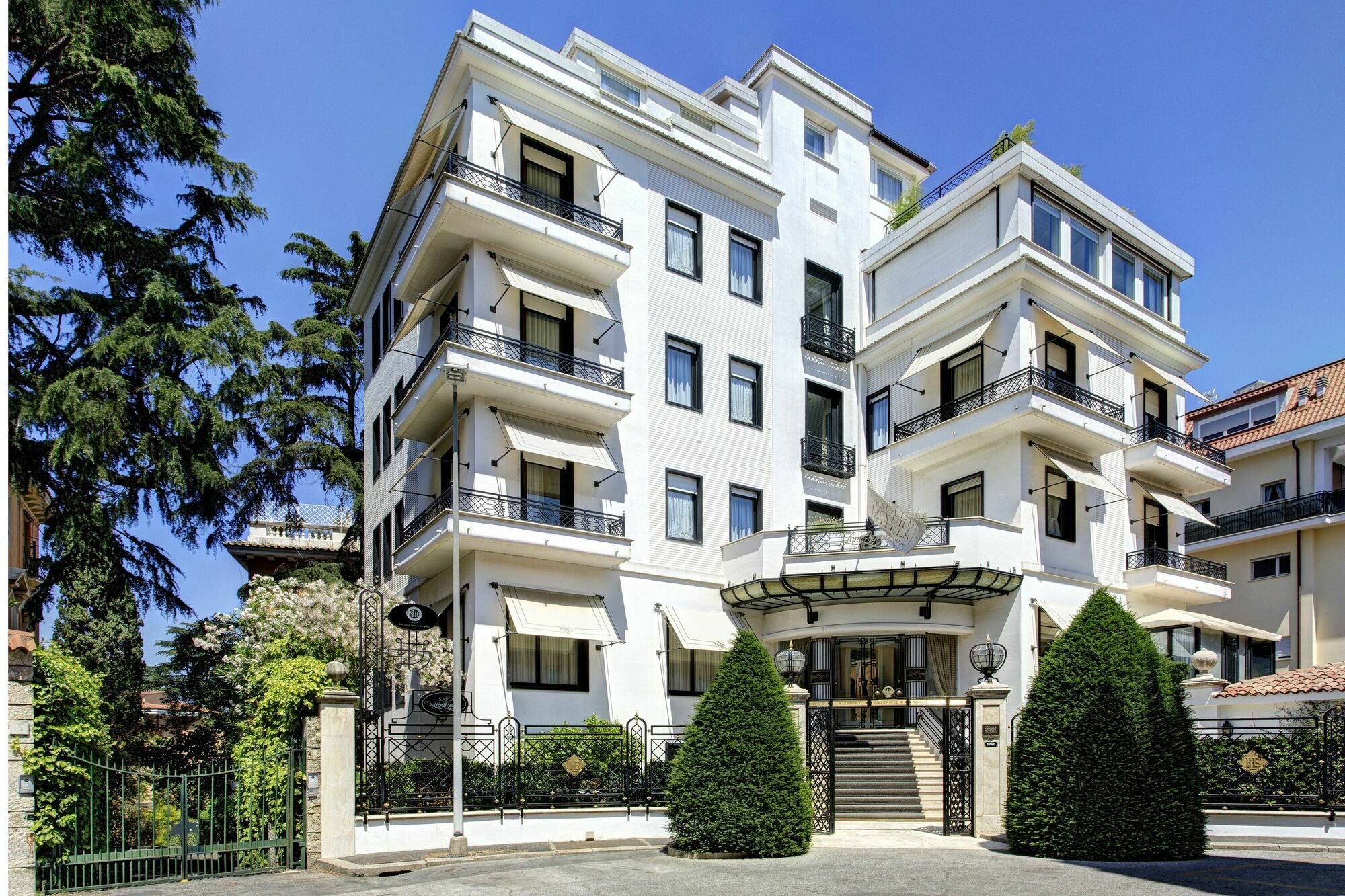 Lord Byron - Small Luxury Of The World 5* Roma